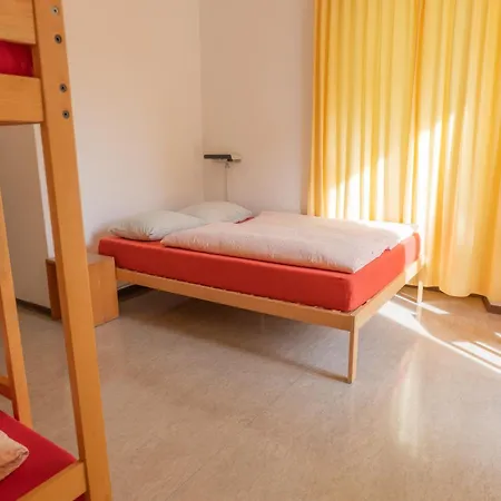 Locarno Youth Hostel Hostel *