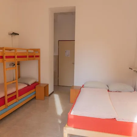 Locarno Youth Hostel Hostel