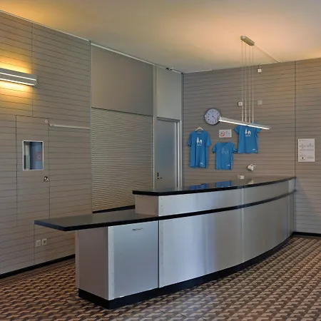 Locarno Youth Hostel Hostel *